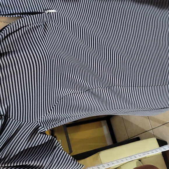 Nike Golf ⛳️ dri fit slim-forming polo. Stretchy. - Picture 11 of 12